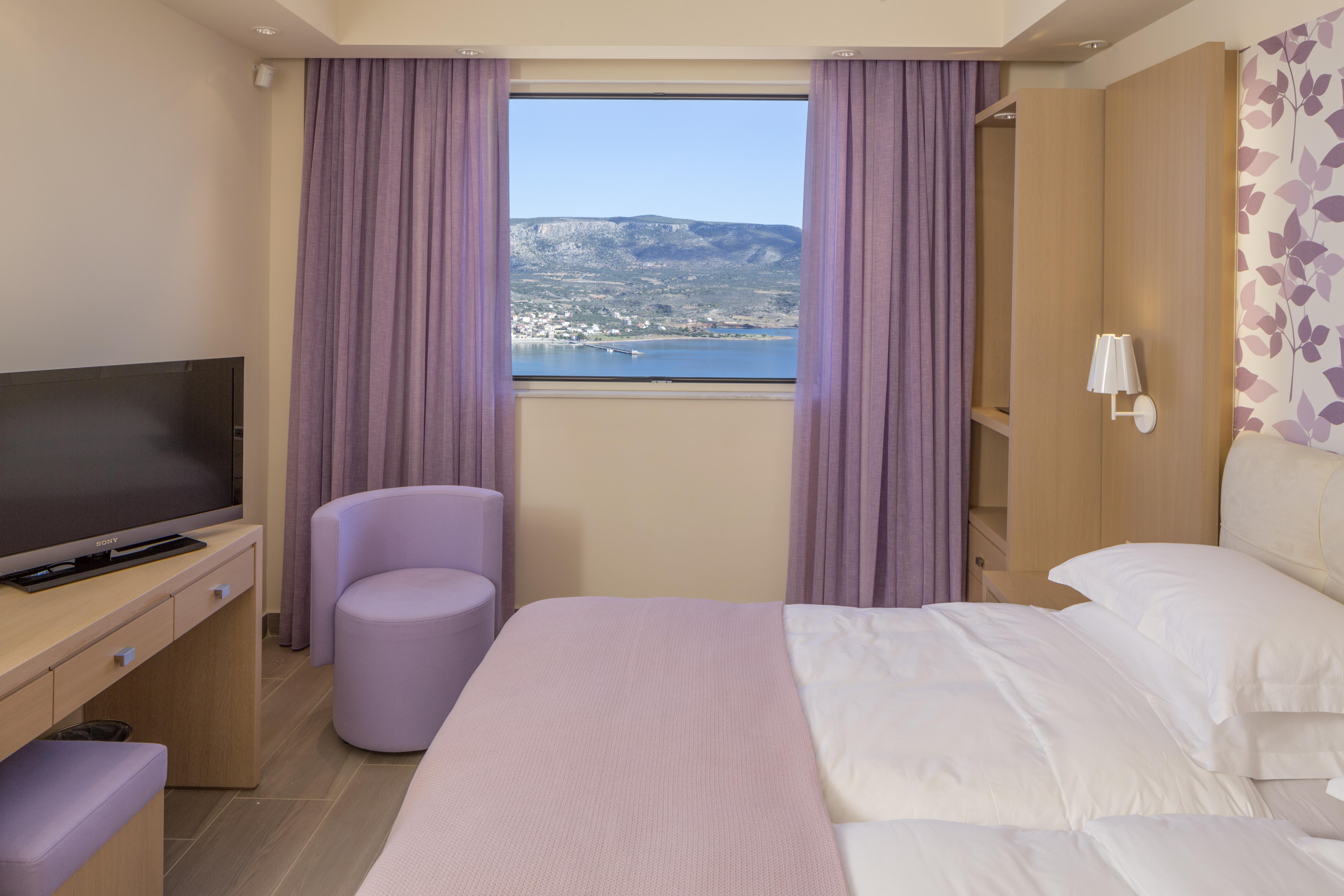 Princess Kyniska Suites Плитра Екстериор снимка